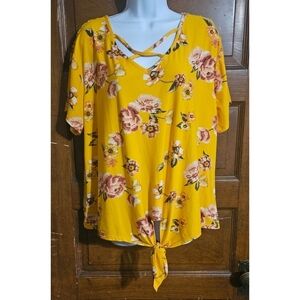 Justify Plus Size Floral Criss Cross Tie Front Lace Back Top